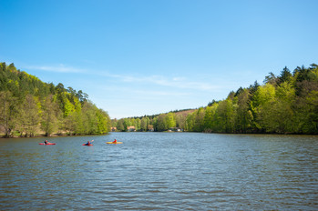 Kajakfahrer auf dem See