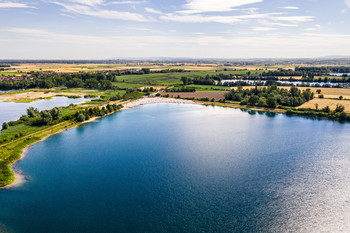 © Dominik Ketz/Rheinhessen-Touristik Blick von oben auf den Badesee