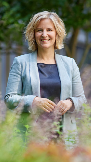 Staatsministerin Katrin Eder