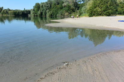 Badegäste am Sandstrand